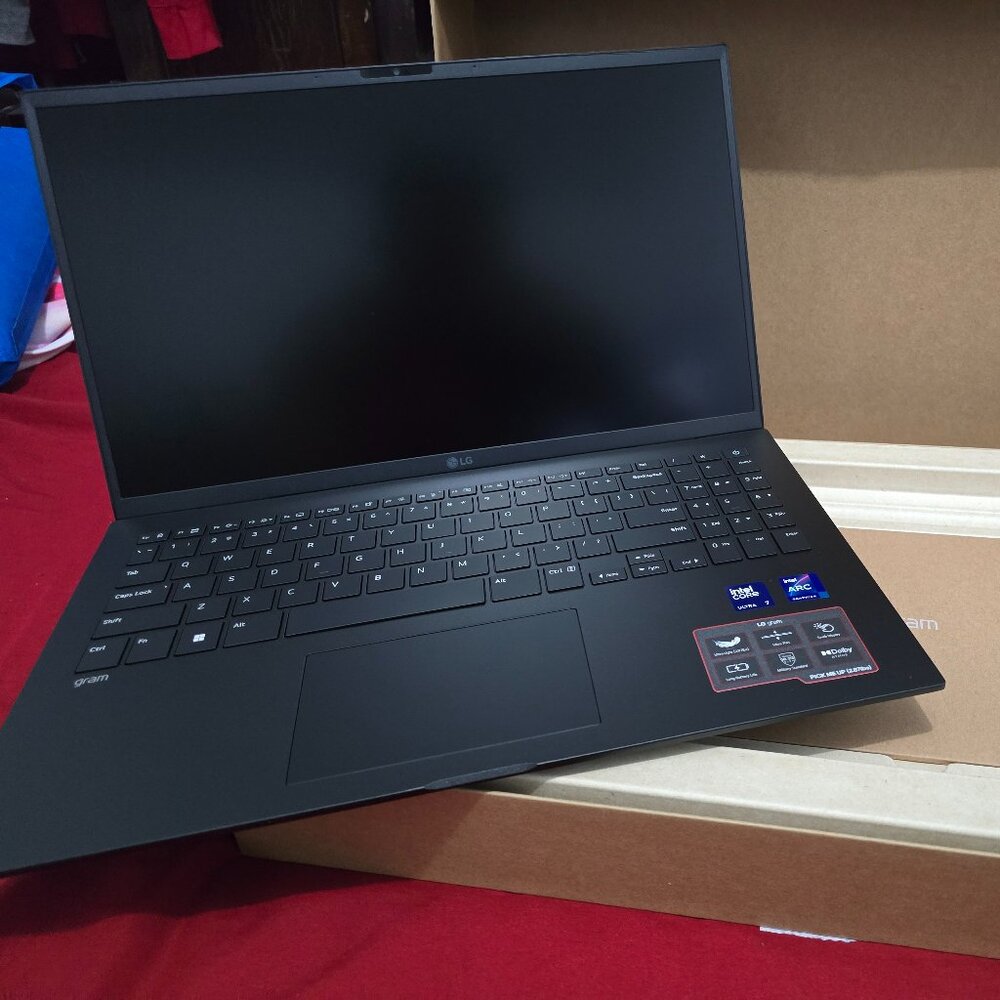 New LG gram 15.7 inch laptop